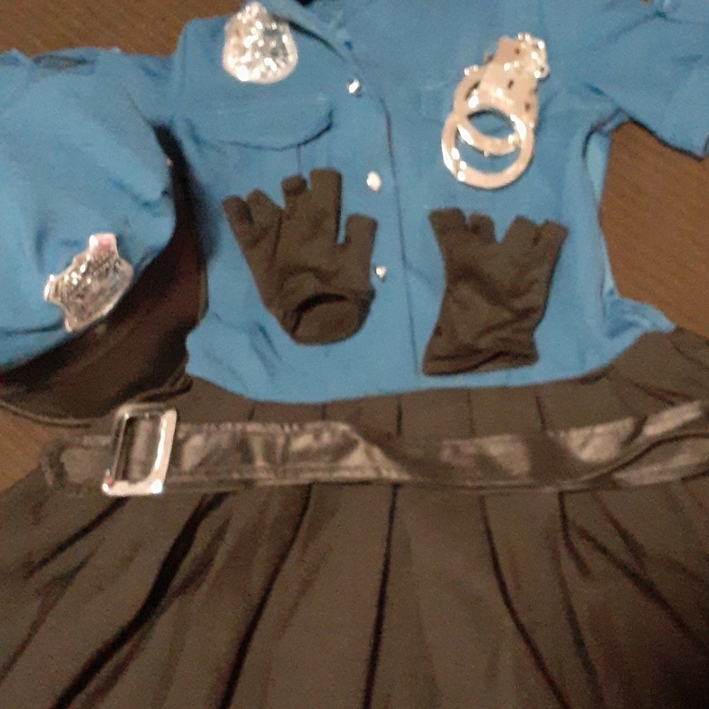 Costume